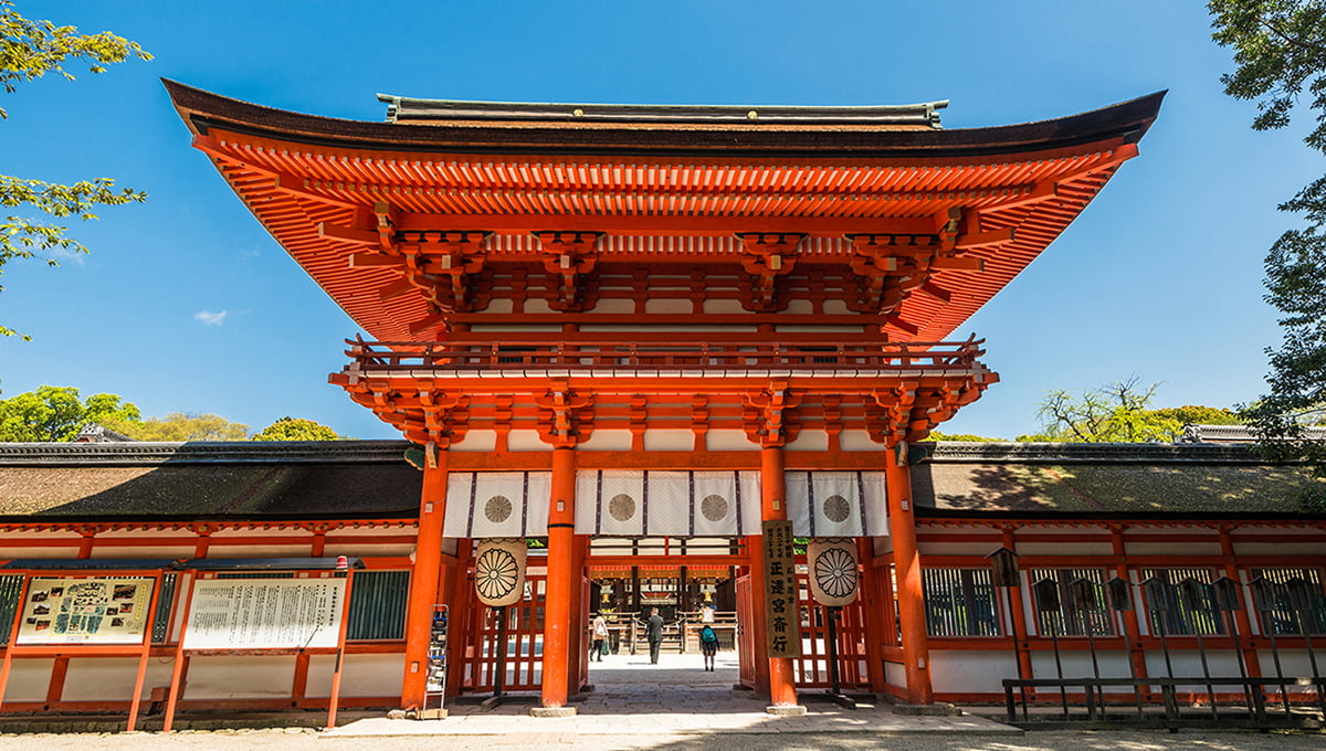 写真の傾きを整えて、自然な仕上がりに